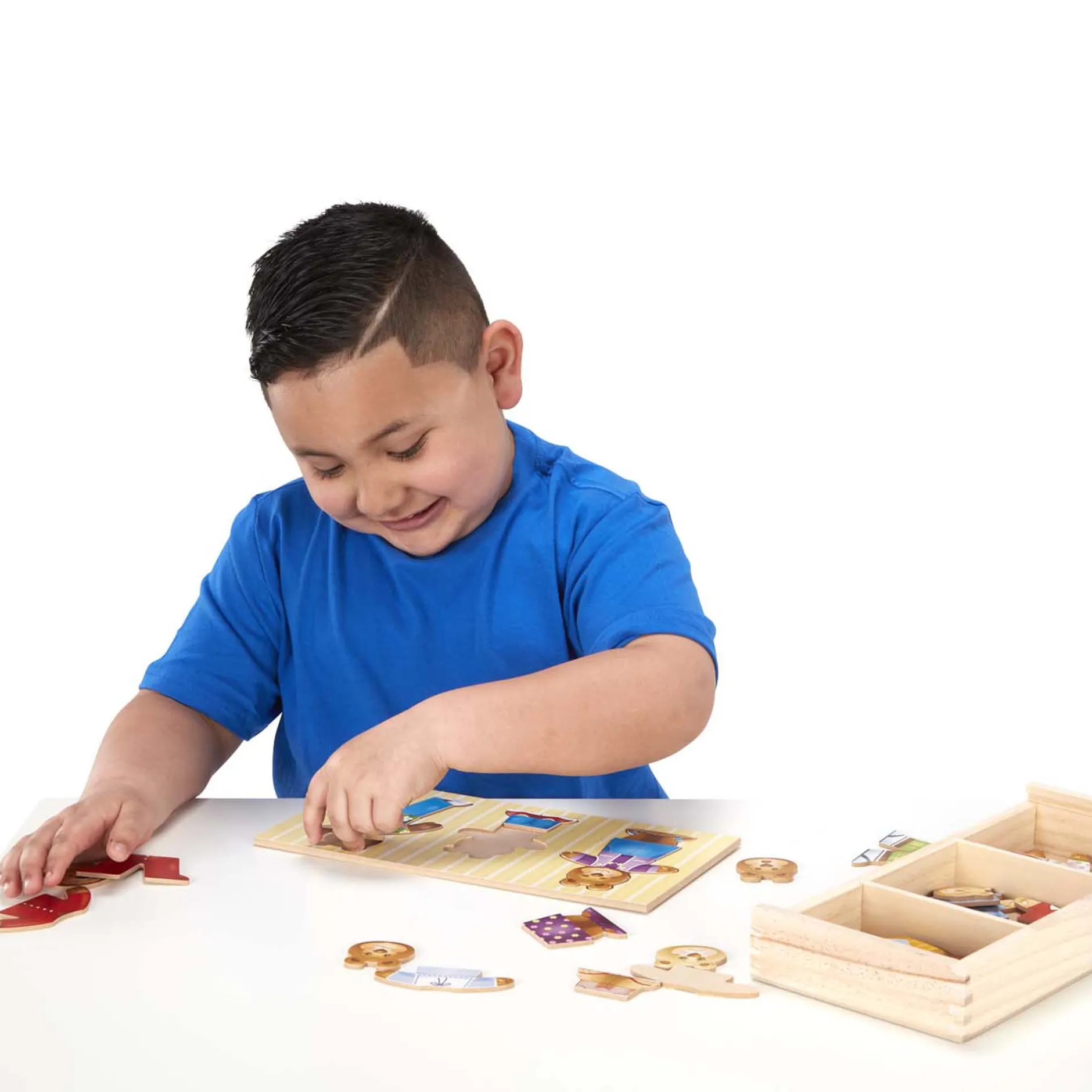 Animals & Nature Puzzles>Melissa & Doug Bear Family Dress-Up Puzzle - 45 Pieces