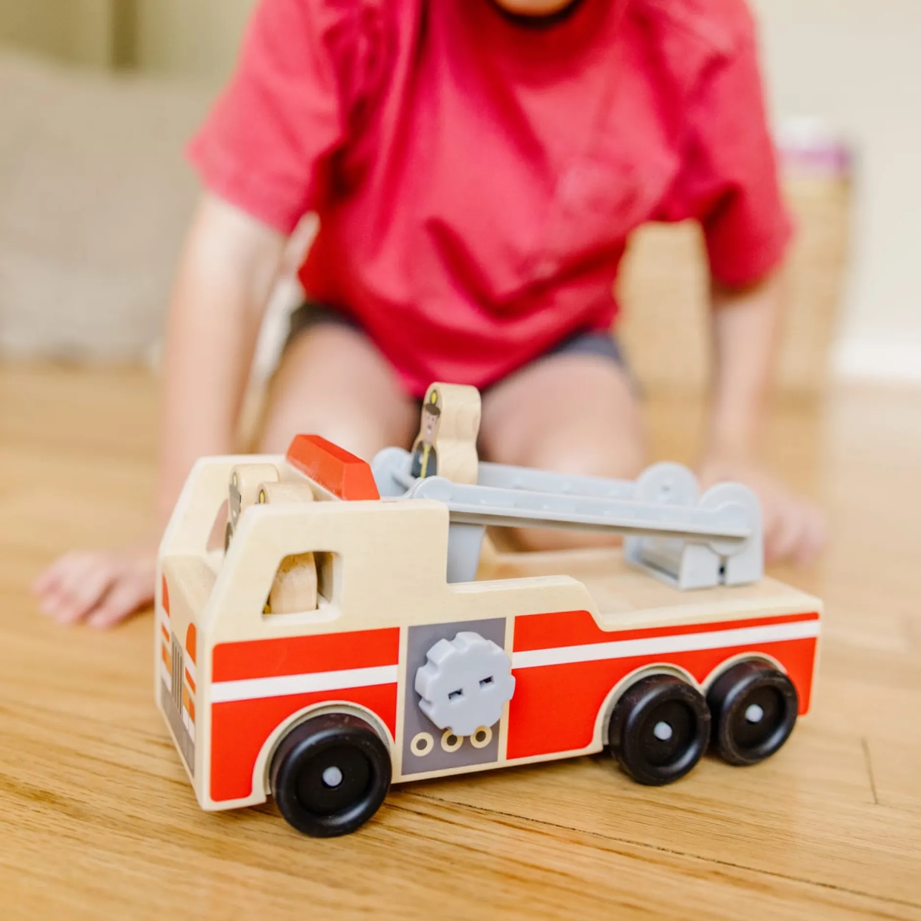 Vehicles & Trains>Melissa & Doug Classic Wooden Fire Truck Play Set