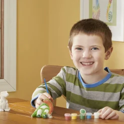 Craft & Stamp Kits>Melissa & Doug Created by Me! Dinosaur Figurines Craft Kit