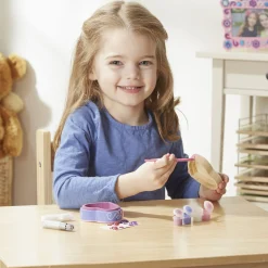 Craft & Stamp Kits>Melissa & Doug Created by Me! Heart Box Wooden Craft Kit