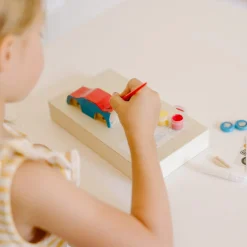 Craft & Stamp Kits>Melissa & Doug Created by Me! Race Car Wooden Craft Kit