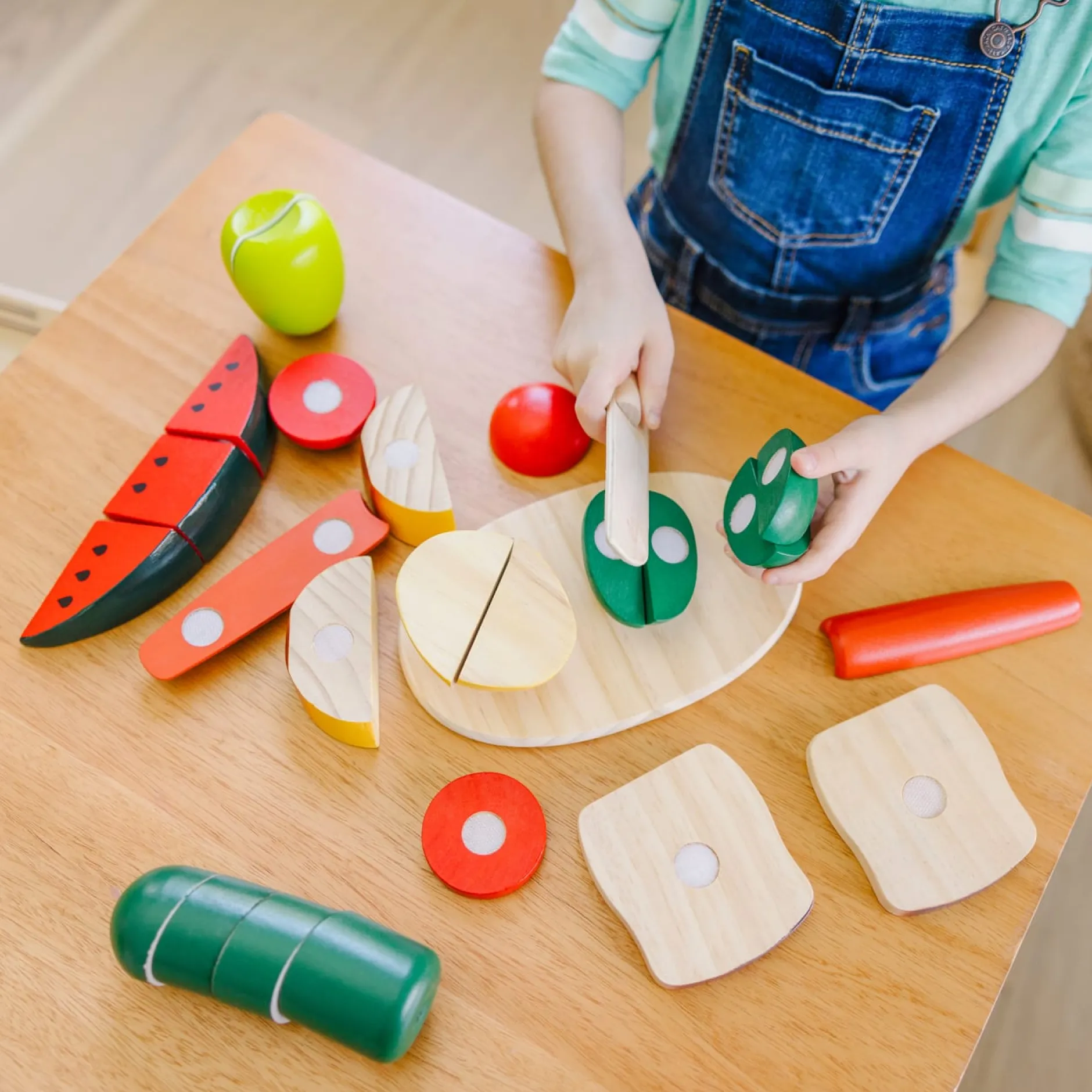 Play Food & Play Sets>Melissa & Doug Cutting Food - Wooden Play Food