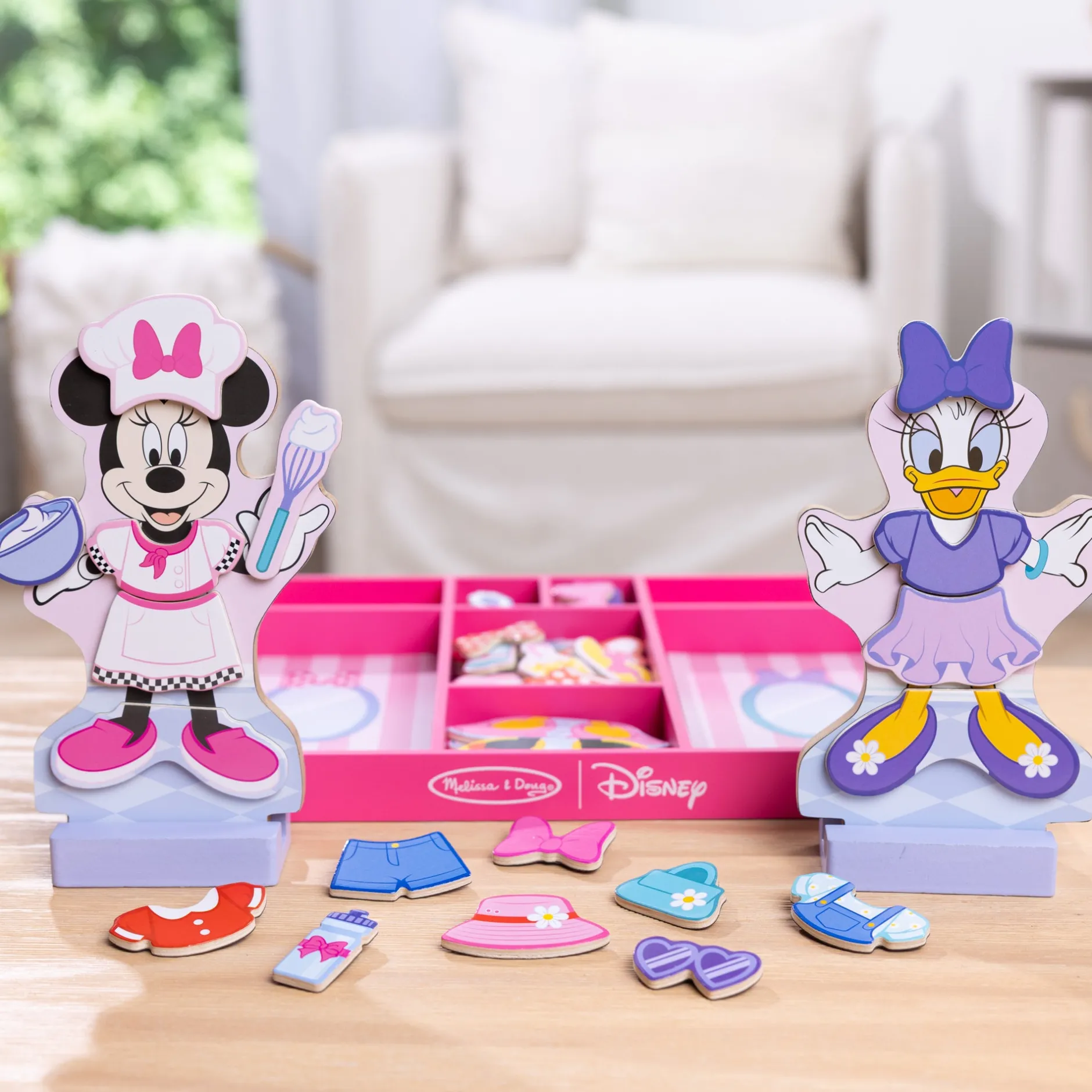 Dolls & Dollhouses|Play Food & Play Sets>Melissa & Doug Disney Minnie & Daisy Deluxe Wooden Magnetic Dress-Up