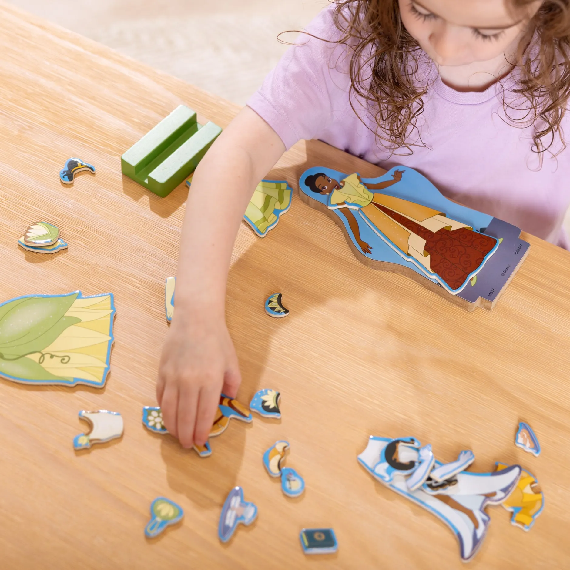 Dolls & Dollhouses|Play Food & Play Sets>Melissa & Doug Disney Princess Tiana Wooden Magnetic Dress-Up Play Set