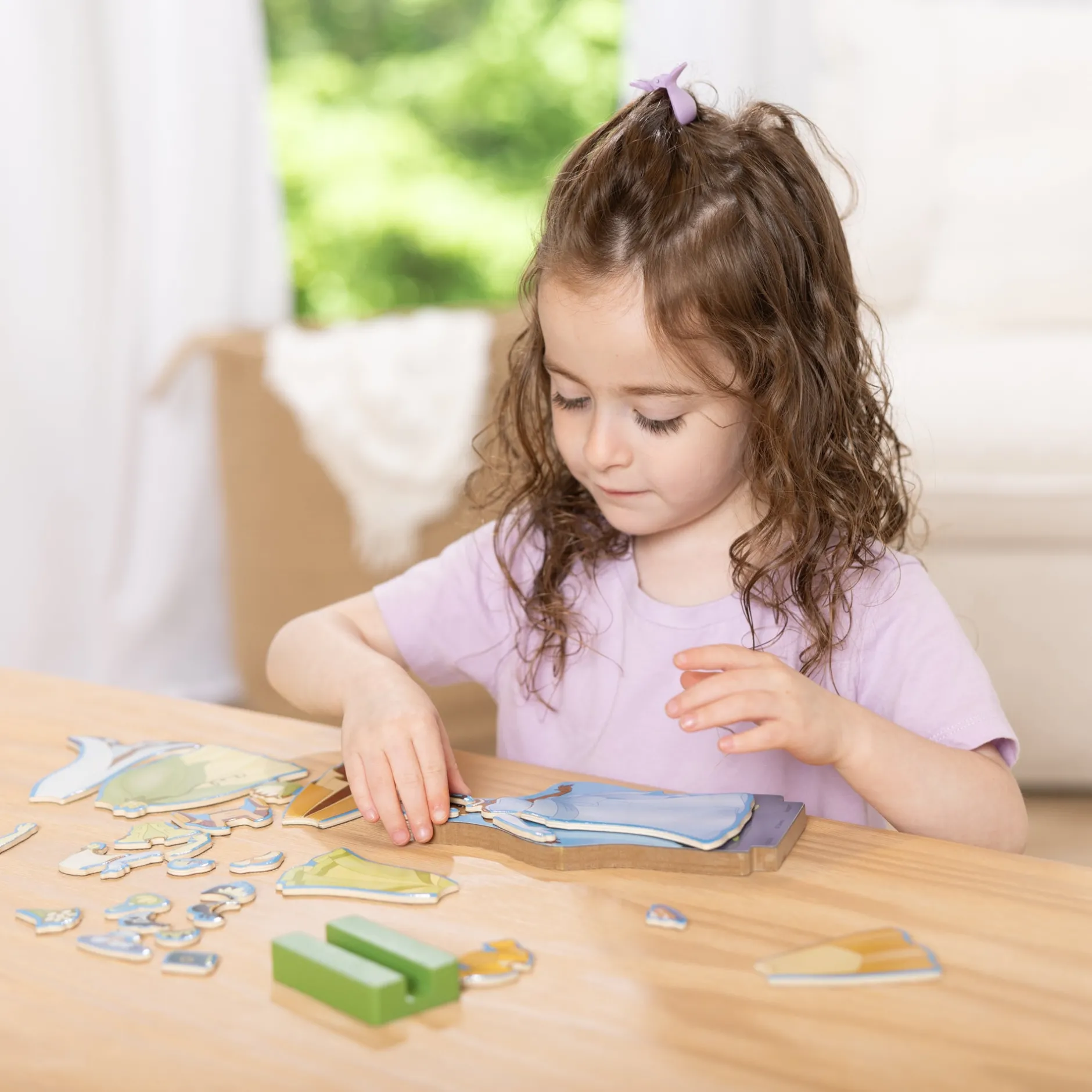 Dolls & Dollhouses|Play Food & Play Sets>Melissa & Doug Disney Princess Tiana Wooden Magnetic Dress-Up Play Set