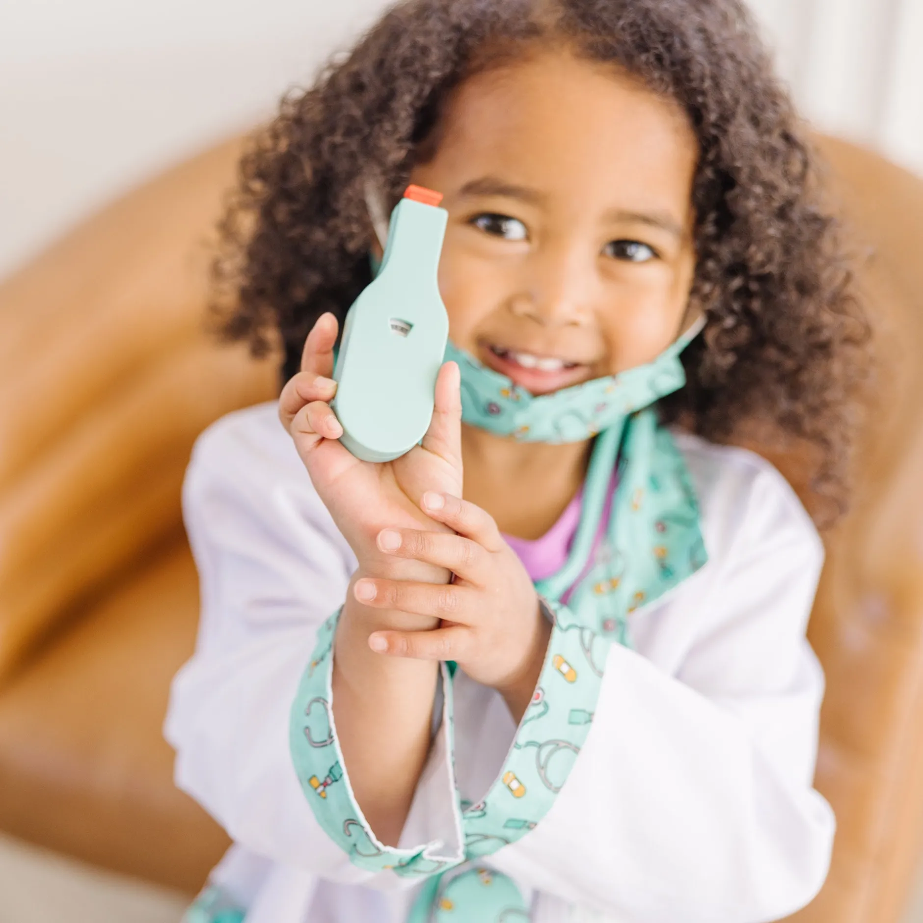 Dress Up>Melissa & Doug Doctor Costume Role Play Set