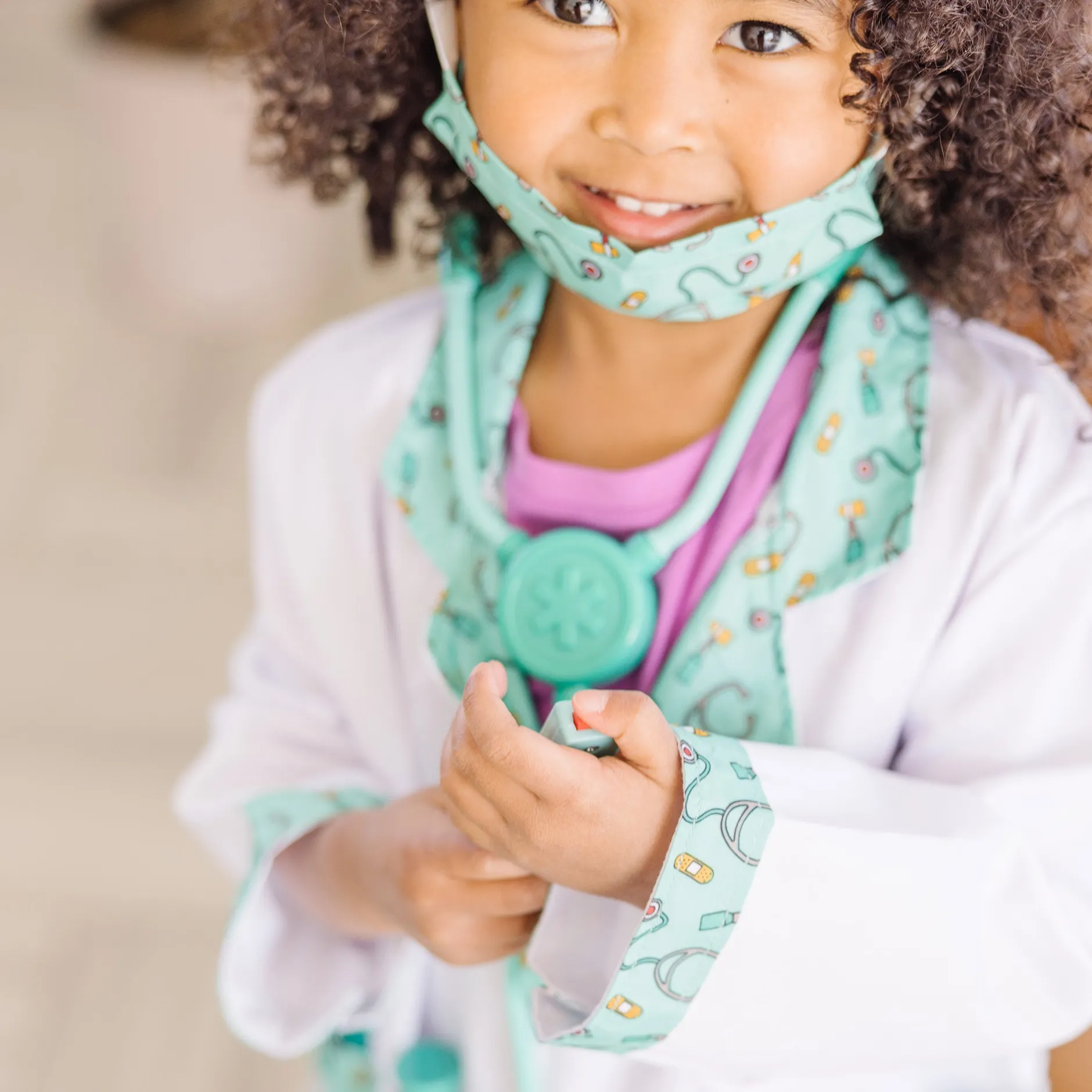 Dress Up>Melissa & Doug Doctor Costume Role Play Set