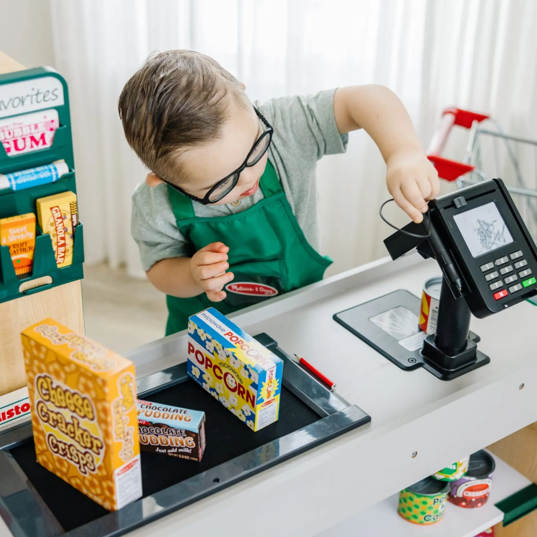 Dress Up|Play Food & Play Sets>Melissa & Doug Fresh Mart Grocery Store Companion Collection