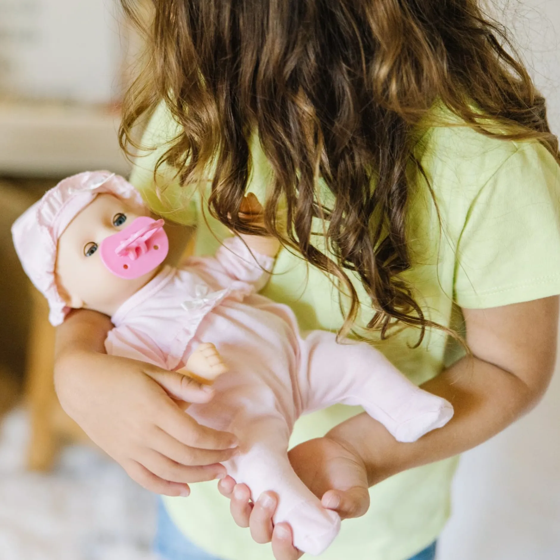 Dolls & Dollhouses>Melissa & Doug Mine to Love - Jenna 12" Baby Doll