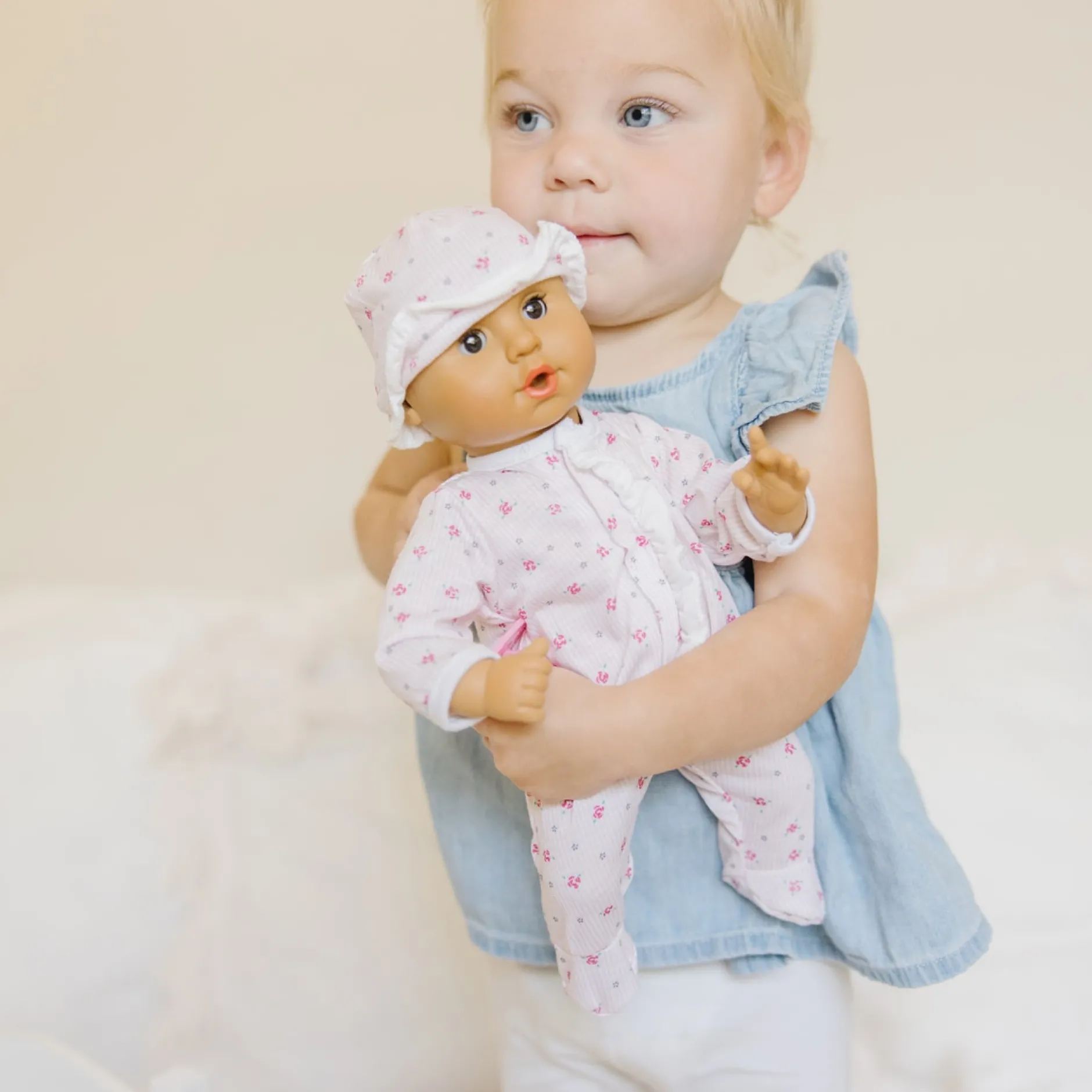 Dolls & Dollhouses>Melissa & Doug Mine to Love - Mariana 12" Baby Doll