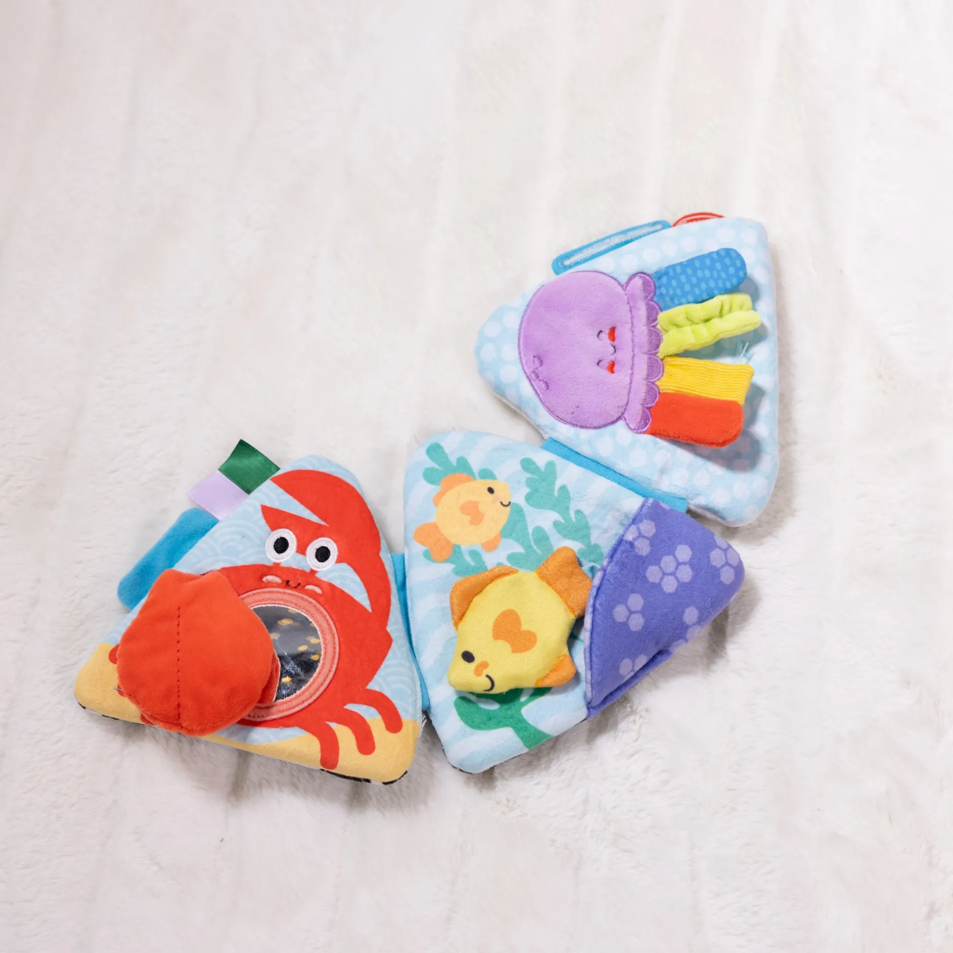 Motor Skills>Melissa & Doug Ocean Tummy Time Triangle Baby Toy