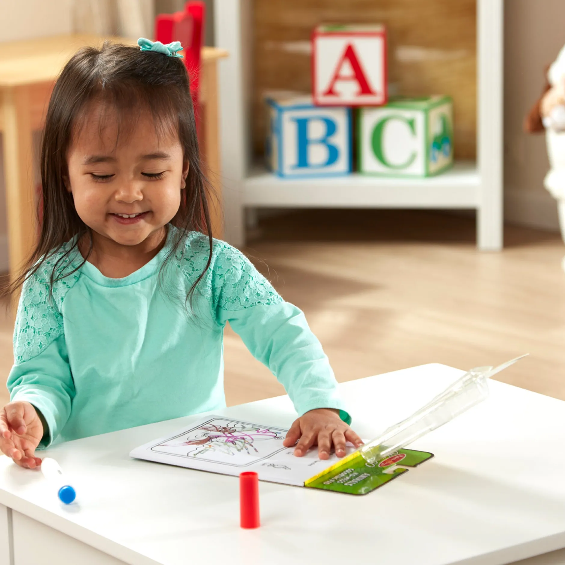 Activity Books>Melissa & Doug On the Go Colorblast No Mess Coloring Pad -Animals