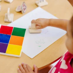 Craft & Stamp Kits>Melissa & Doug Rainbow Stamp Pad