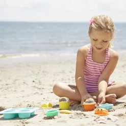 Outdoor Toys>Melissa & Doug Seaside Sidekicks Sand Cupcake Set