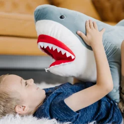 Plush><noscript><img width=