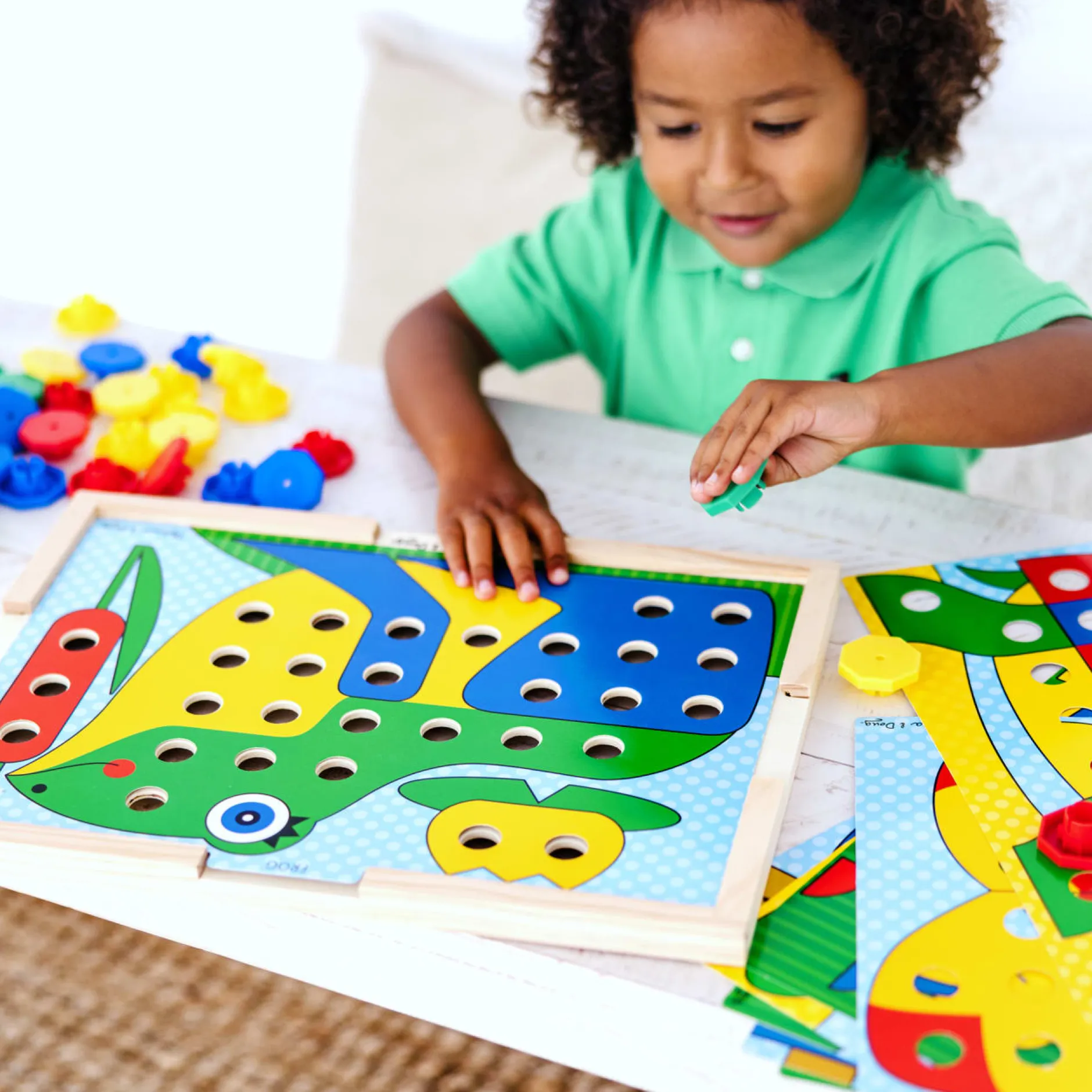 Colors & Shapes>Melissa & Doug Sort & Snap Color Match
