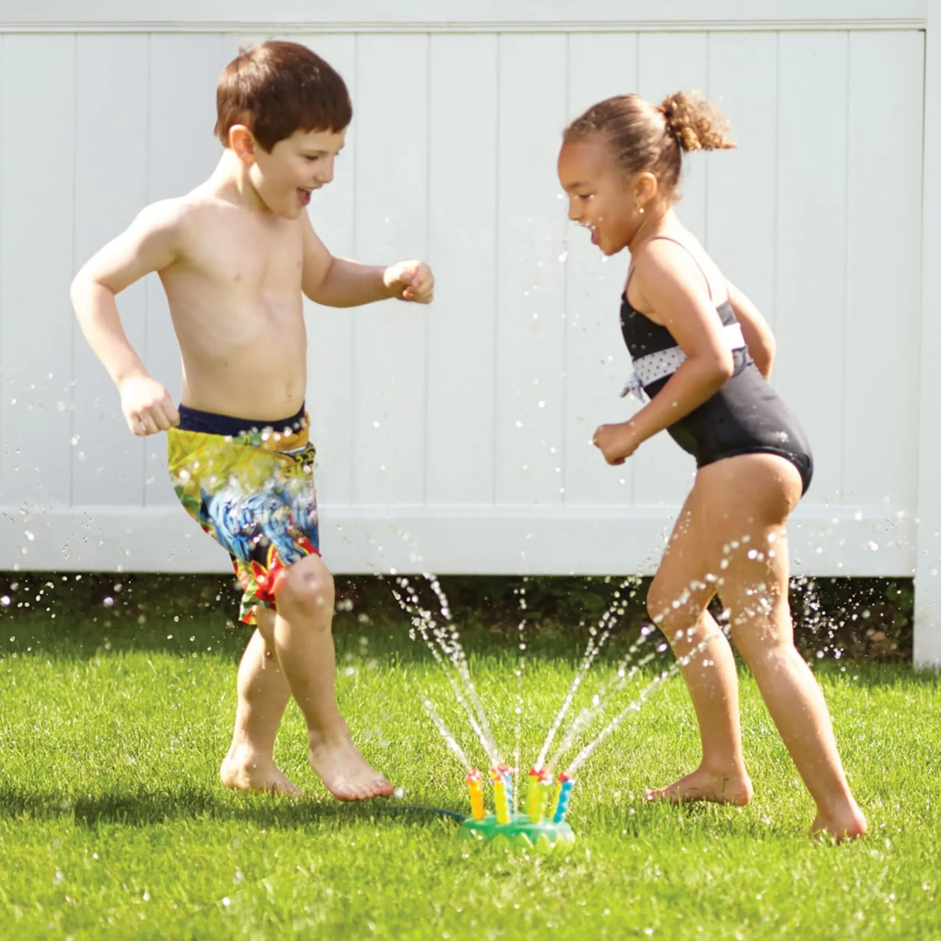 Outdoor Toys>Melissa & Doug Splash Patrol Sprinkler