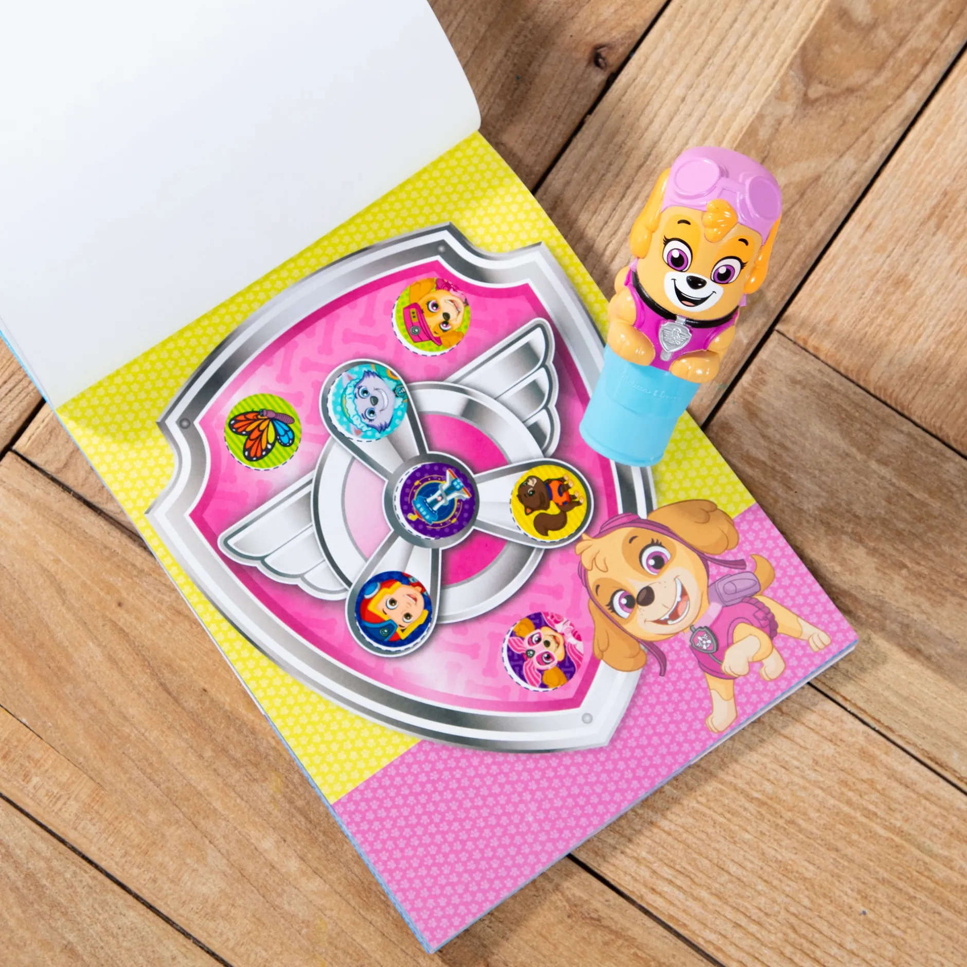 Activity Books|Stickers & Sticker Books>Melissa & Doug Sticker WOW!™ Activity Pad & Sticker Stamper - PAW Patrol Skye