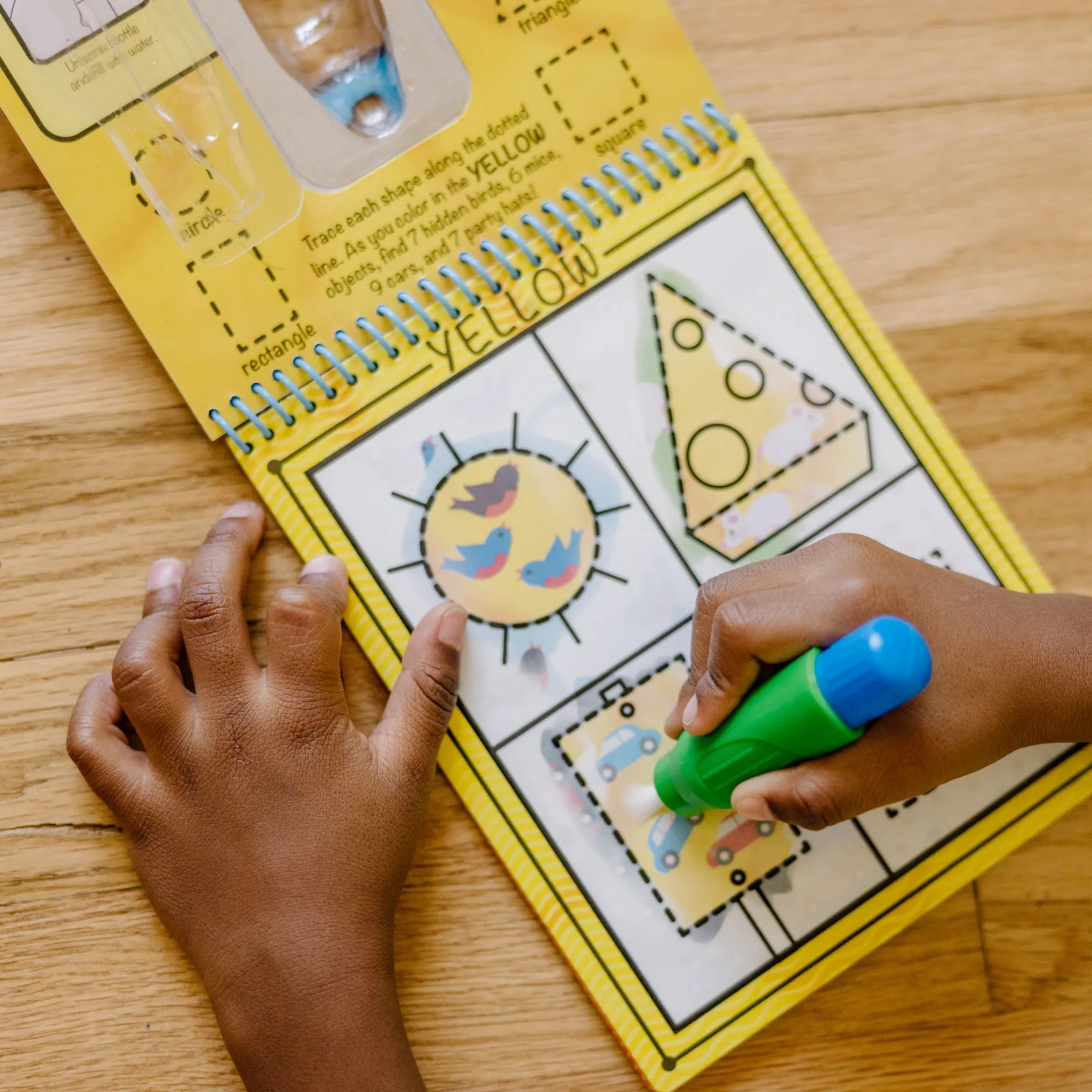 Activity Books|Colors & Shapes>Melissa & Doug Water Wow! Water-Reveal Pad - Colors, Shapes